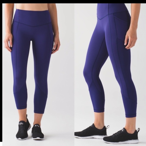 Lululemon All The Right Places Crop Sz 6 Blue - Picture 1 of 8